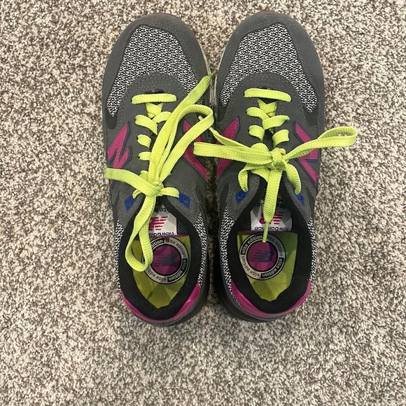 New Balance Shoes - Women's size 8.5 New Balance 580 sneaker